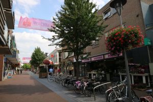 Extra handhaving op snor- en bromfietsen - Wijchen=