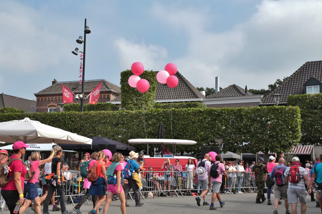 De Dag van Wijchen tijdens de Vierdaagse - Fotograaf Jolanda van de logt - Wijchen=