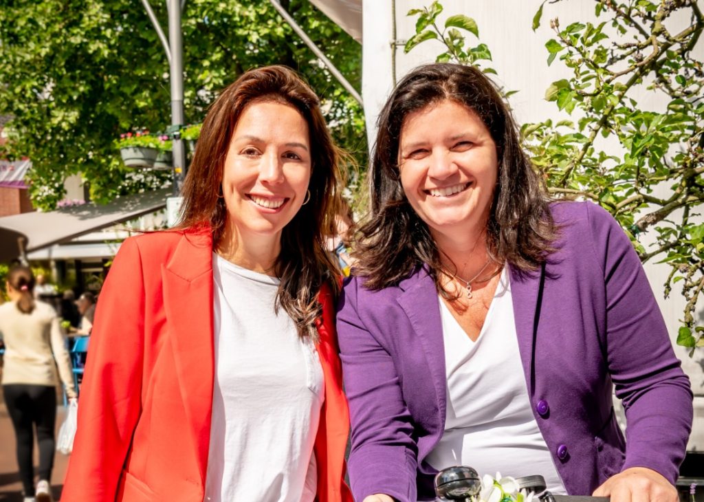 Yvette en Rosanne - fotograaf Dick Vogelzang - Wijchen=