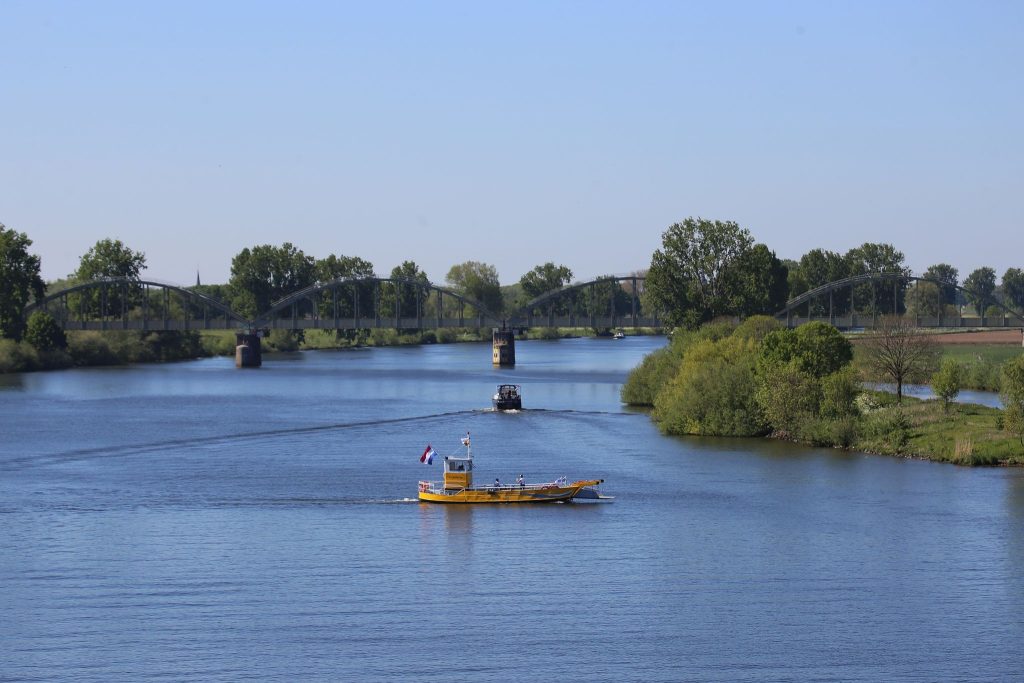 Pontjes Wijchen varen weer - fotograaf Jolanda van de Logt - Wijchen=