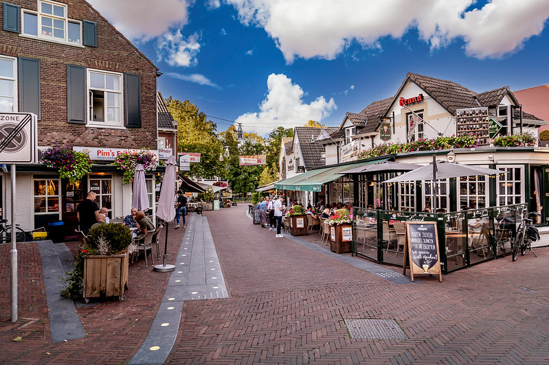 Terras Café Anneke Wijchen / Horeca Straatje - fotograaf Dick Vogelzang - Wijchen=