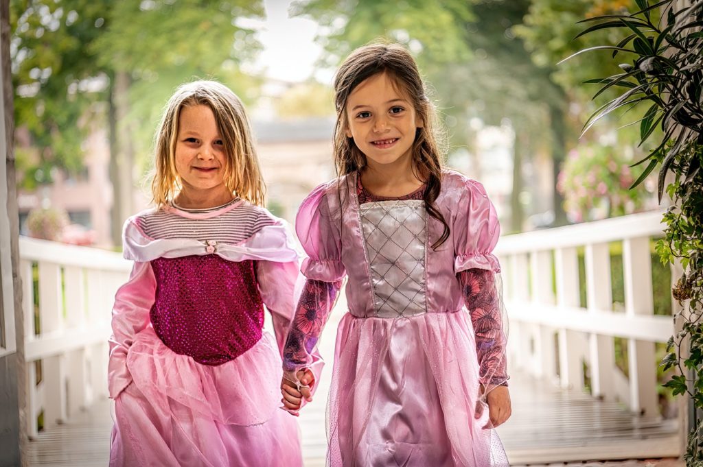 Kinderen in kasteel Wijchen - Wijchen=