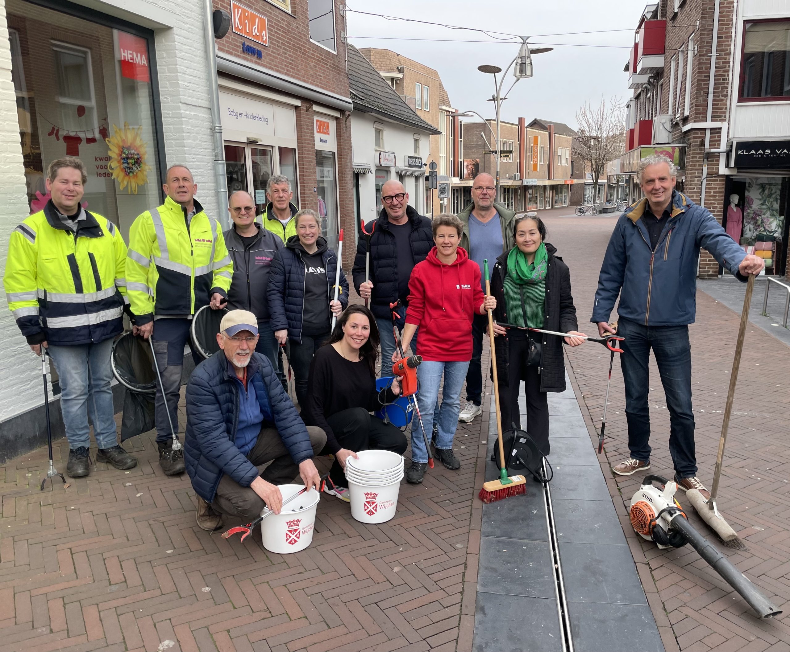 Nationale opschoondag - centrum Wijchen - Wijchen=