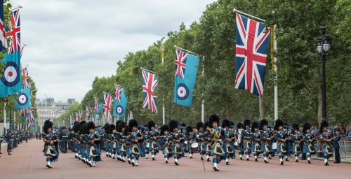The Royal Air Force Waddington Pipes and Drums treden op in het centrum! - Wijchen=